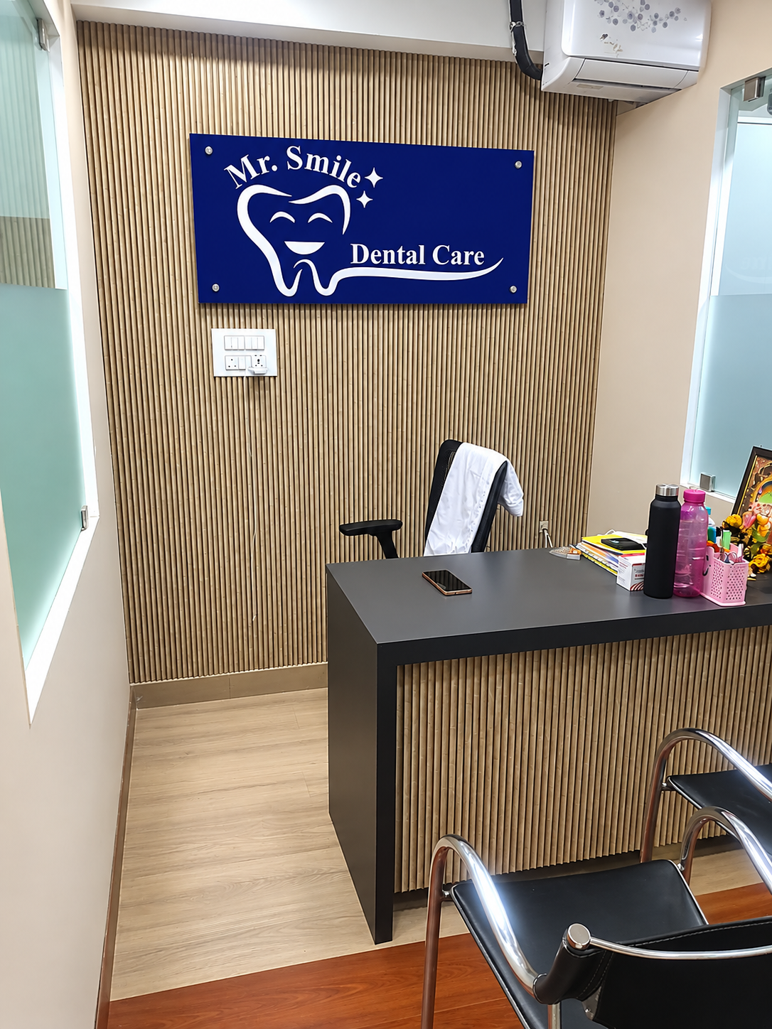 Private specialist consultation room